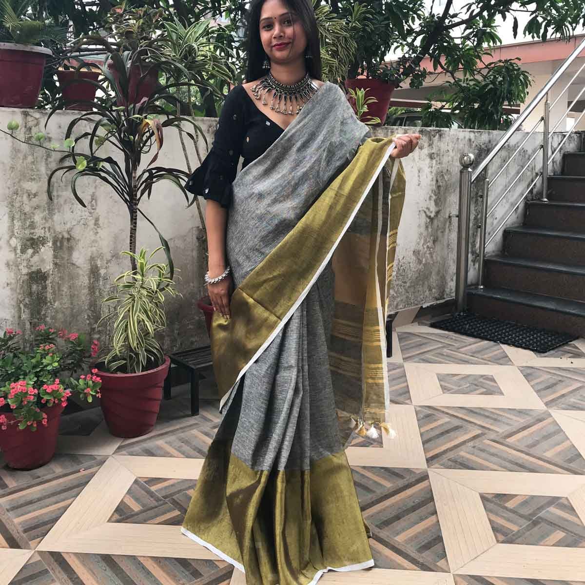 Featured image for “The History and Cultural Significance of Sarees”