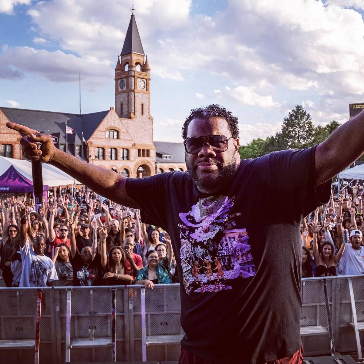 Featured image for “Rapper Fatman Scoop passed away on Friday night at the age of 53.”